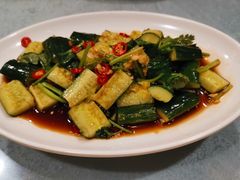 拍青瓜-鹤睦鱼生·啫啫煲·海鲜(保利百合店)