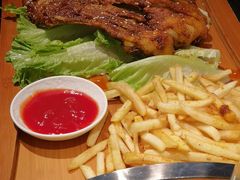 -渝半城经典川粤菜(重庆天地店)