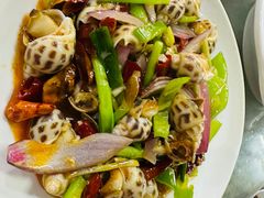 -四川小胡子海鲜(丁村万人海鲜广场店)