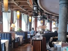 -八府香鸭·啫啫煲(华山路店)