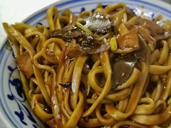-珠宝街老左杂酱面馆