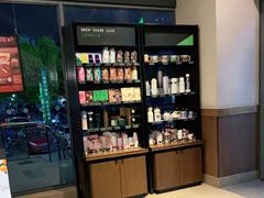 零售区-星巴克(湖州凤凰时代广场店)