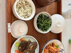 -雪梅月子中心(华侨城店)