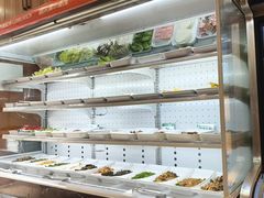 -哈尔滨小酒馆·鲜肉现穿自助烧烤(康新花园店)