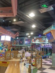 -卡通尼乐园(龙湖六合天街店)