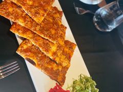 四季皮塔饼-Efes Turkish & Mediterranean Cuisine 艾菲斯餐厅(陆家嘴店)
