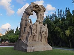 -上海市龙华烈士陵园