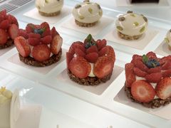 -潮一不贰·法式甜品·生日蛋糕·西式简餐(外滩店)