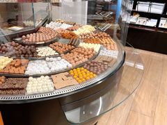 -Laderach 莱德拉(上海环贸iapm店)