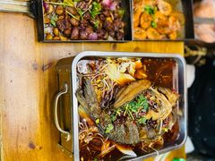 -老东镇啤酒屋海鲜加工·蒸汽海鲜·海鲜烧烤(台东店)