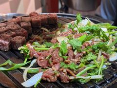 招牌爆腌儿鲜牛里脊-北京小炮儿炙子烤肉·铜锅涮肉(珠江路店)