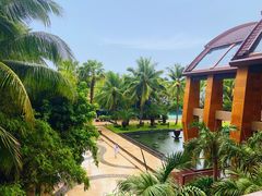 -三亚湾海居铂尔曼度假酒店