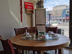 -溢心园香河肉饼总店