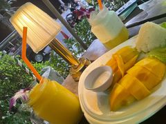 -Green Tree Rest. & Pub