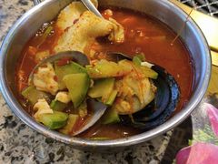 -明洞阿姨·韩式酱蟹烤肉·创意料理(三元桥店)