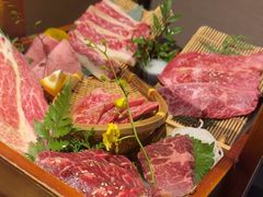 -山川小町·极番烧肉(新地假日广场店)
