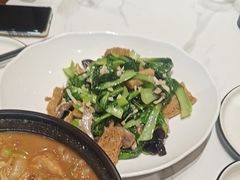-梅利汴京烤鸭•开封豫菜地标店(东大街店)