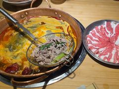 -洱火云南酸菜牛肉火锅(石景山当代商城店)