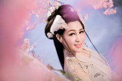 -九月鹰飞汉服摄影工作室