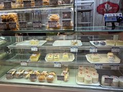 -白玉兰食品甜凤店(合生汇店)