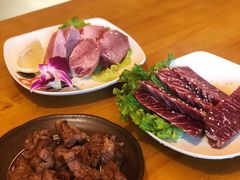 极上厚切牛舌-和萌牛肠烧烤(财富中心店)