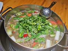 -大众跷脚牛肉馆·非遗传承单位(峨眉山店)