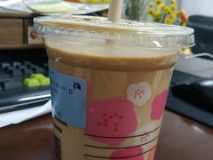 -瑞幸咖啡(武汉工商学院中商超市店)