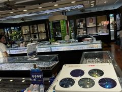 -黄益静眼镜行