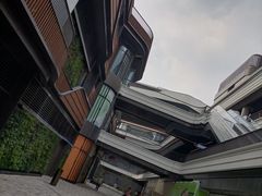 -东方体育中心(地铁站)