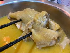 -鲜入围煮花胶鸡海鲜火锅