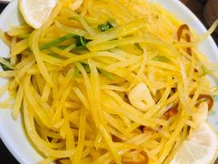酸辣土豆丝-满园烤鸭·春饼(太原街万达店)