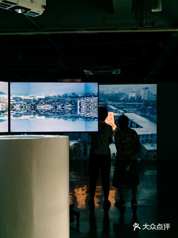 上海看展｜因为穷，所以来了上海