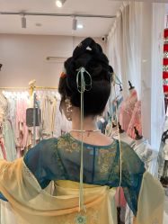-一揽芳华汉服旗袍体验馆(拙政园店)