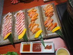 -山之屋炭火烧肉·生啤畅饮(大朗万科中央公园店)