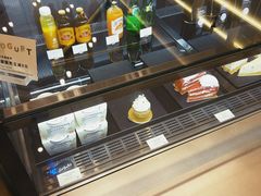 面包甜点陈列柜-Seesaw Coffee(上海国金中心店)