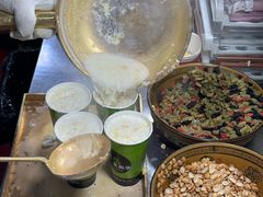 -清真老马家国华牛奶鸡蛋醪糟(正宁路店)