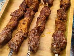 -乡村馕坑肉·烧烤·新疆菜·本地人更爱吃(阿勒泰首店)