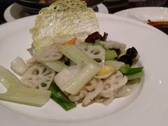 荷塘月色-海湾壹品·粤菜·早茶·烤鸭(拱北店)