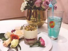 -MEET缘燕窝甜品&Tang's cake(华润万象城店)