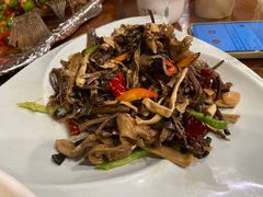 -小厨子私房菜·云南美食店