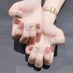 -Pink You美甲美睫纹绣定制中心