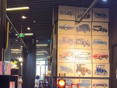 -汽车博物馆主题餐厅