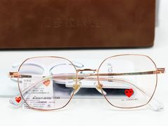 -潘多拉眼镜·蔡司依视路明月(潘家园店)