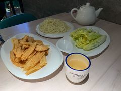 -匠心牛公馆·潮汕牛肉海鲜火锅(索菲特店)