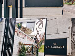 -Mark&Mars Restaurant