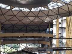 -上海滴水湖皇冠假日酒店