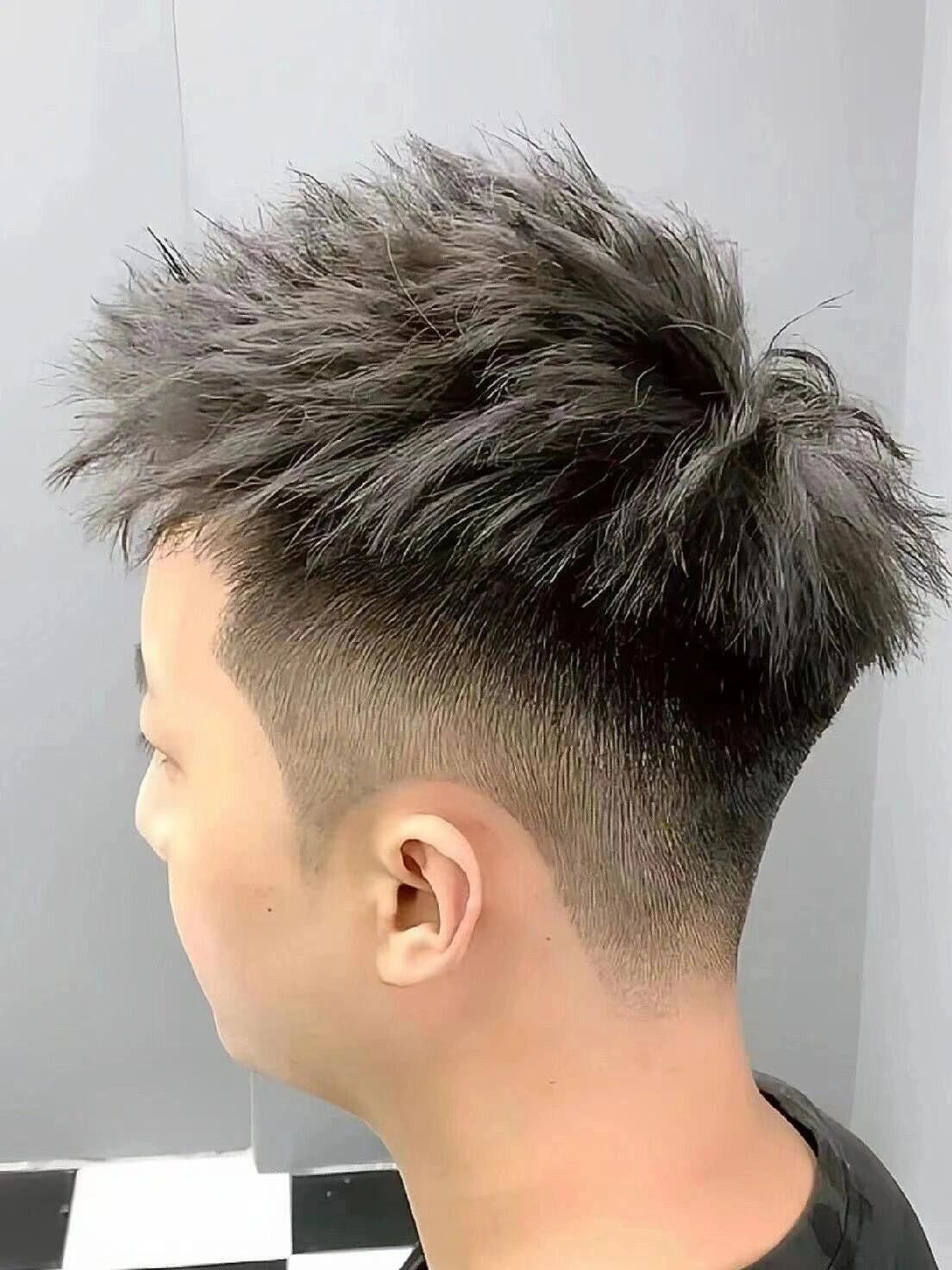 夏天干净帅气短发男生前刺发型介绍