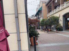 -王府井奥莱临潼小镇(临潼店)