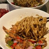被枣庄辣子鸡拌面套头，连吃三天不腻！