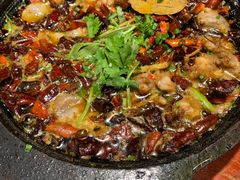 石锅美蛙-万重锦·人文川菜馆(骡马市店)